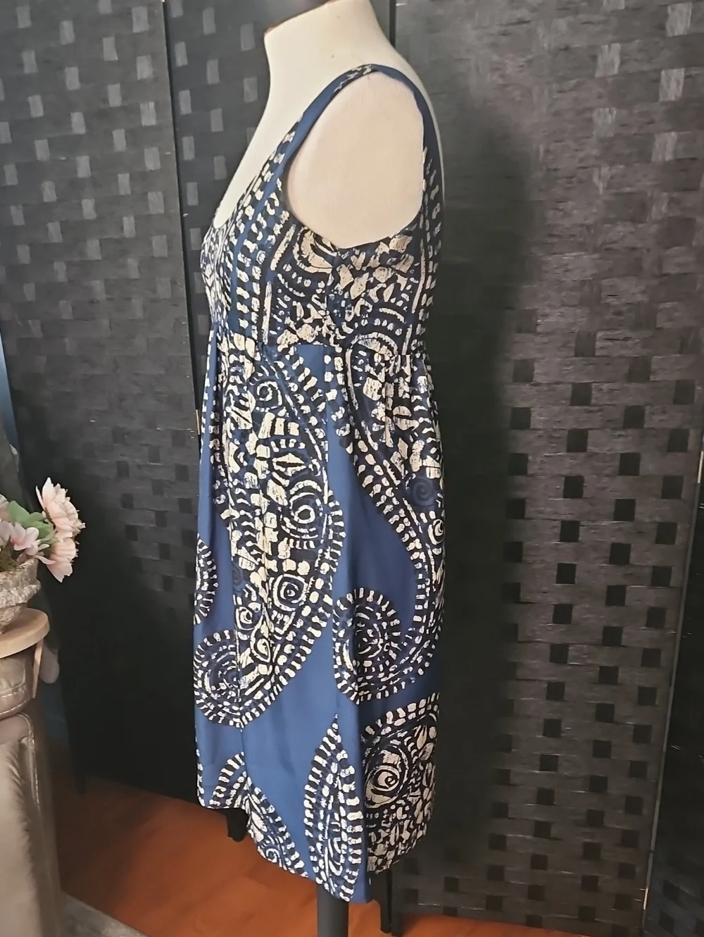 Michael Kors Silk Navy and Cream Sleeveless Midi Dress Size 2